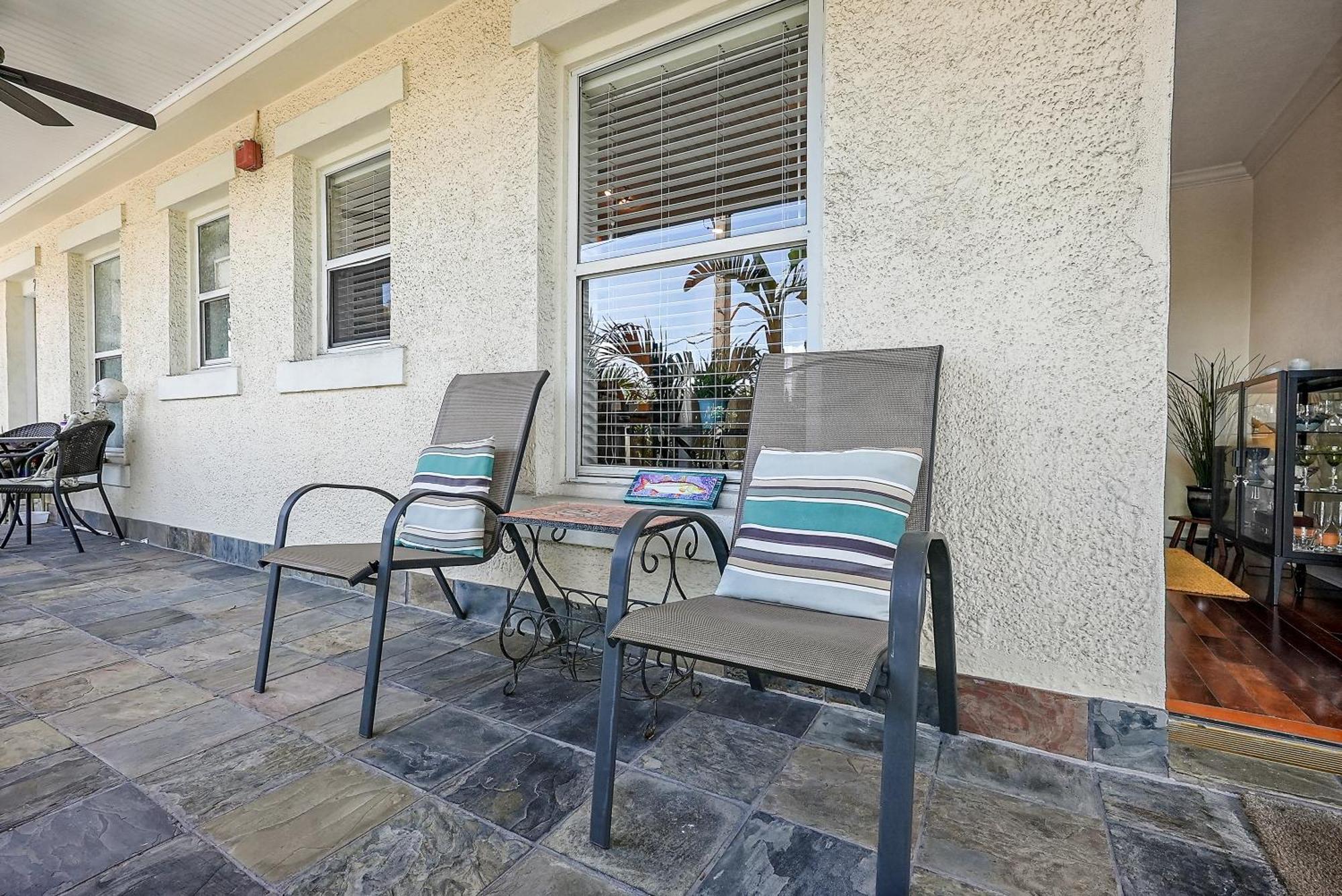 Wine-Dine-Sunshine Cozy Flat In The Heart Of Dtsp Villa เซนต์ปีเตอร์สเบิร์ก ภายนอก รูปภาพ