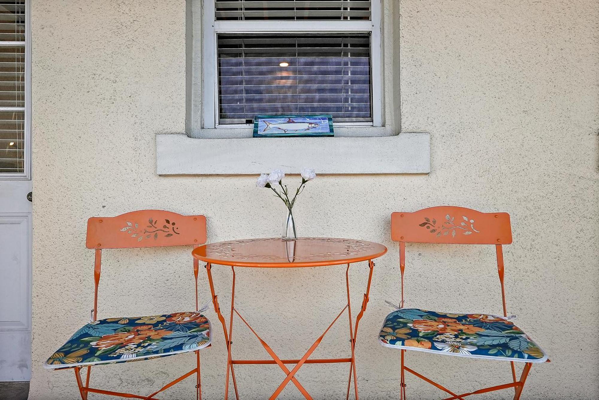 Wine-Dine-Sunshine Cozy Flat In The Heart Of Dtsp Villa เซนต์ปีเตอร์สเบิร์ก ภายนอก รูปภาพ